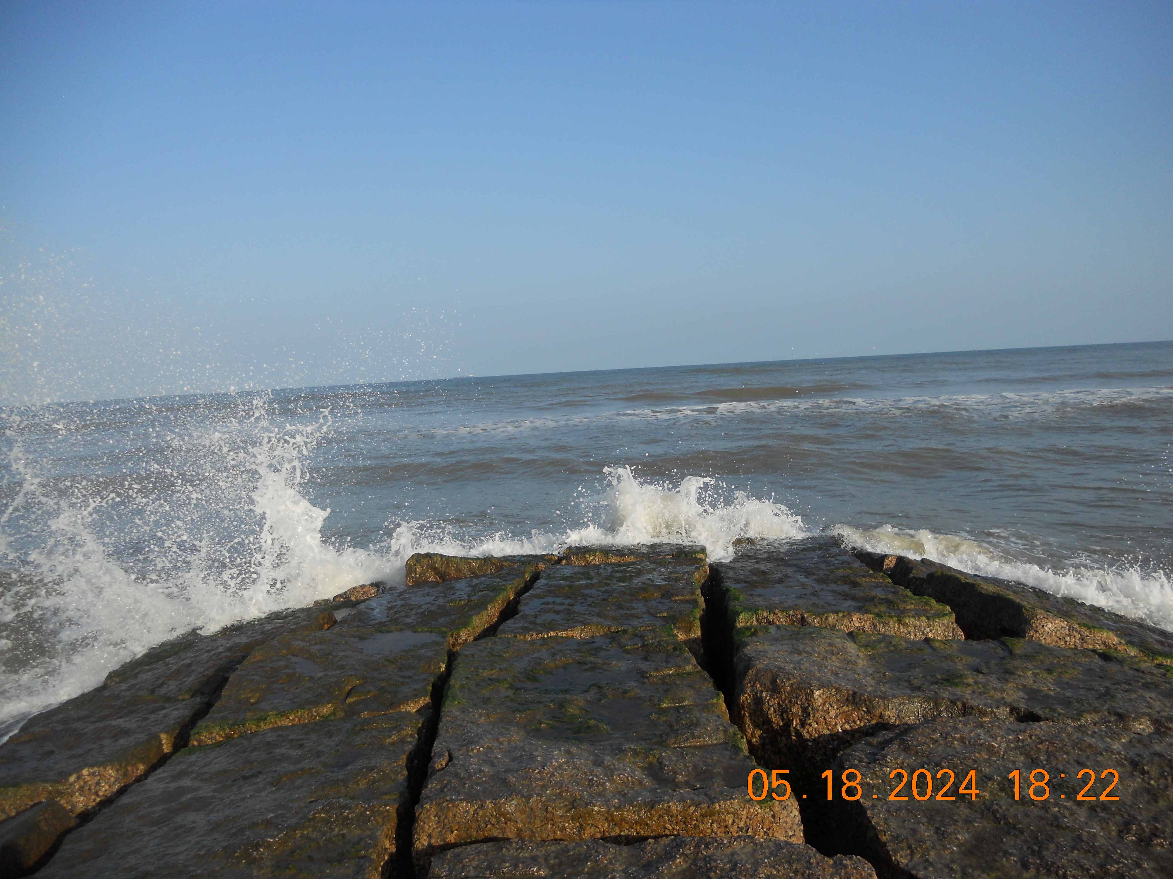 A rocky ledge in Galveston, TX 5/18/2024 on the NIKON COOLPIX S205