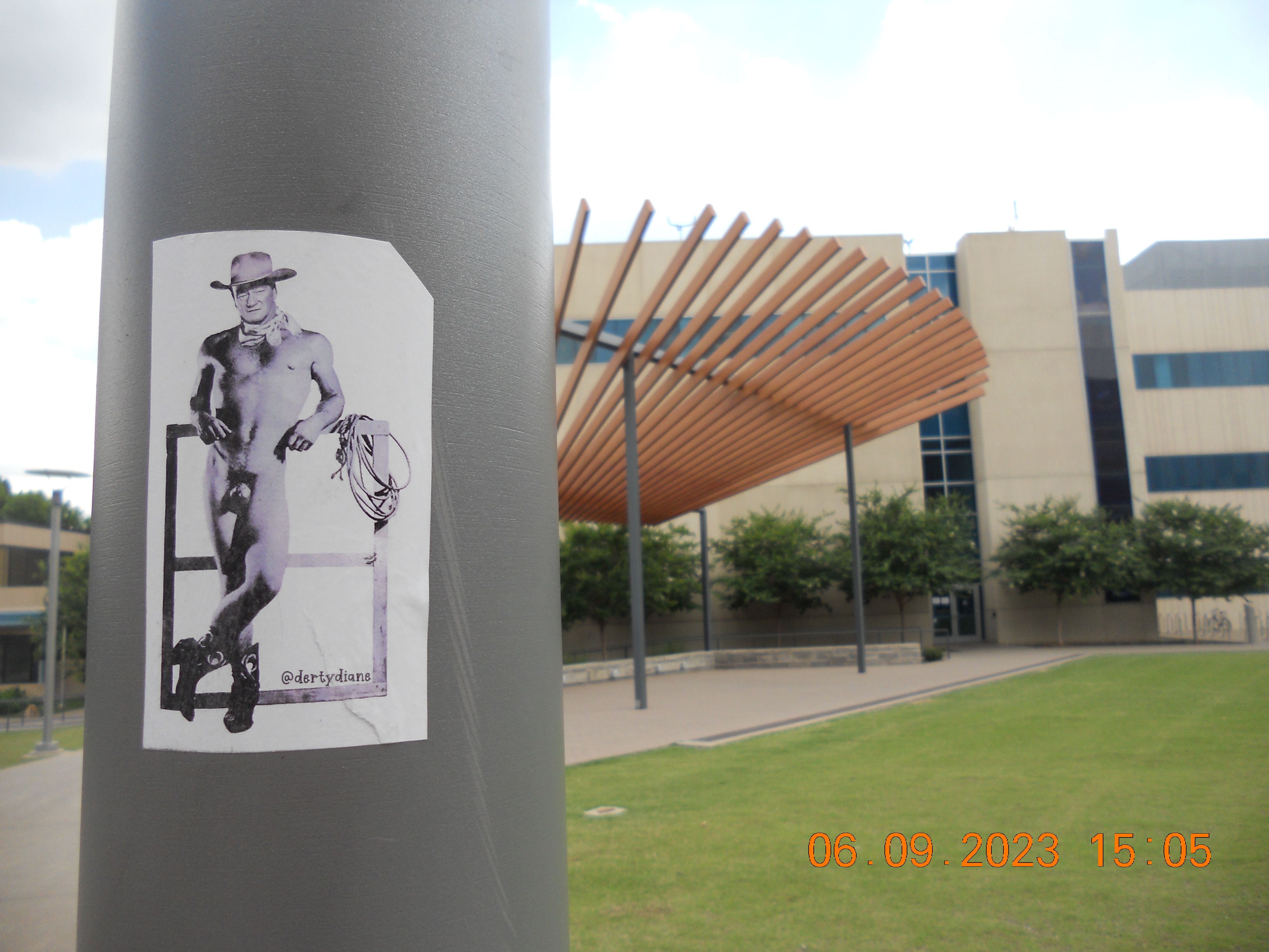 Naked Cowboy at the sciences building 6/9/2023 on the NIKON COOLPIX S205